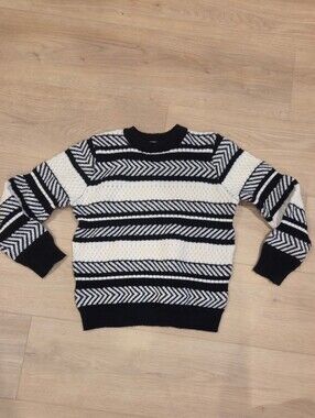 PATPAT | NWOT Black And White Sweater